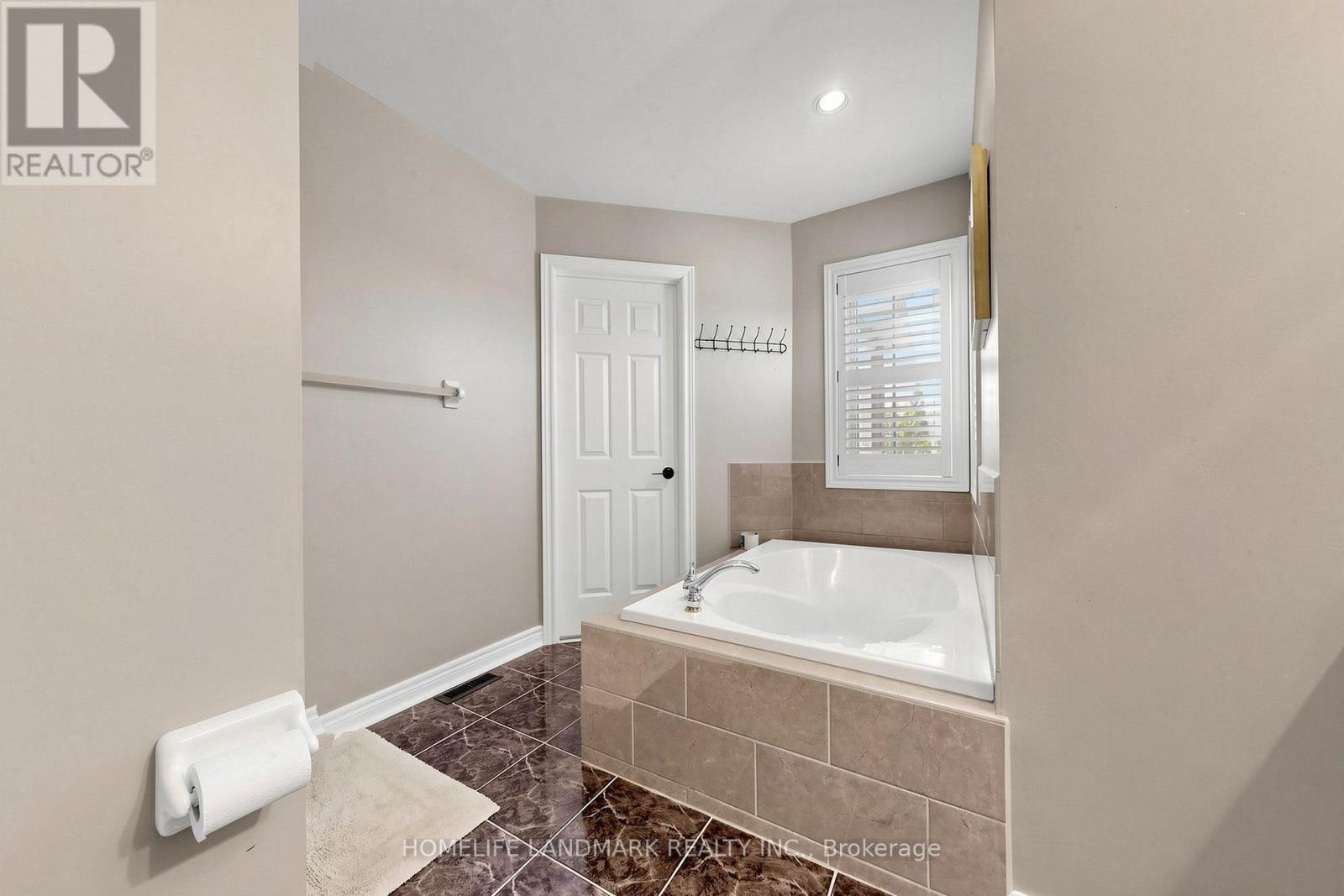 1 Trent Street Property Photo 33