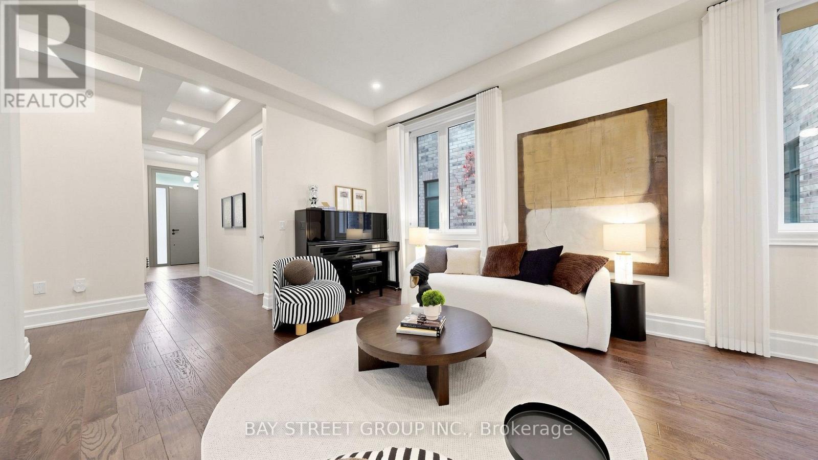 40 Shining Willow Court Property Photo 15