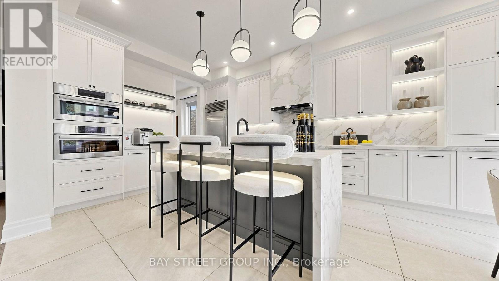 40 Shining Willow Court Property Photo 16