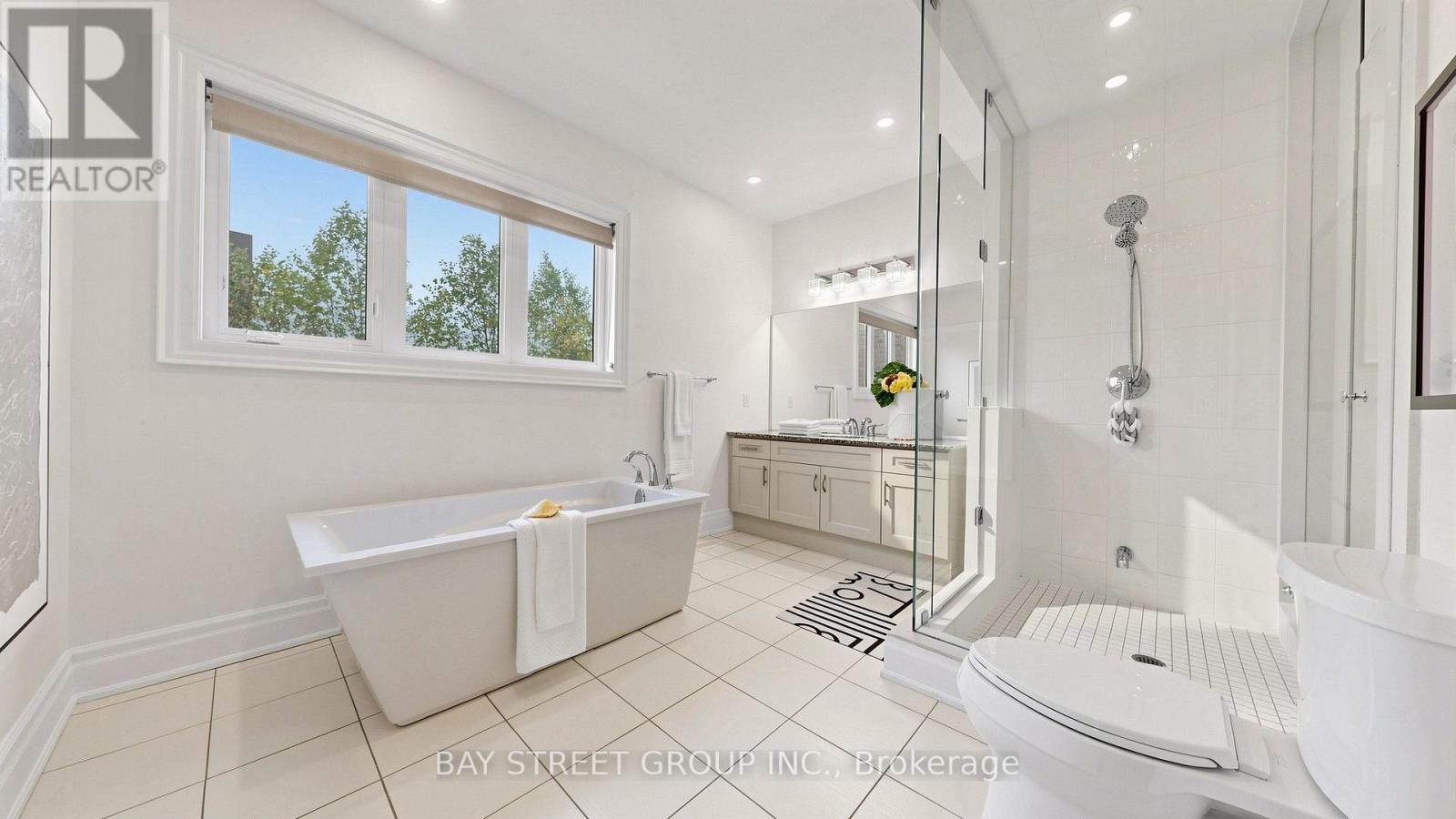 40 Shining Willow Court Property Photo 27