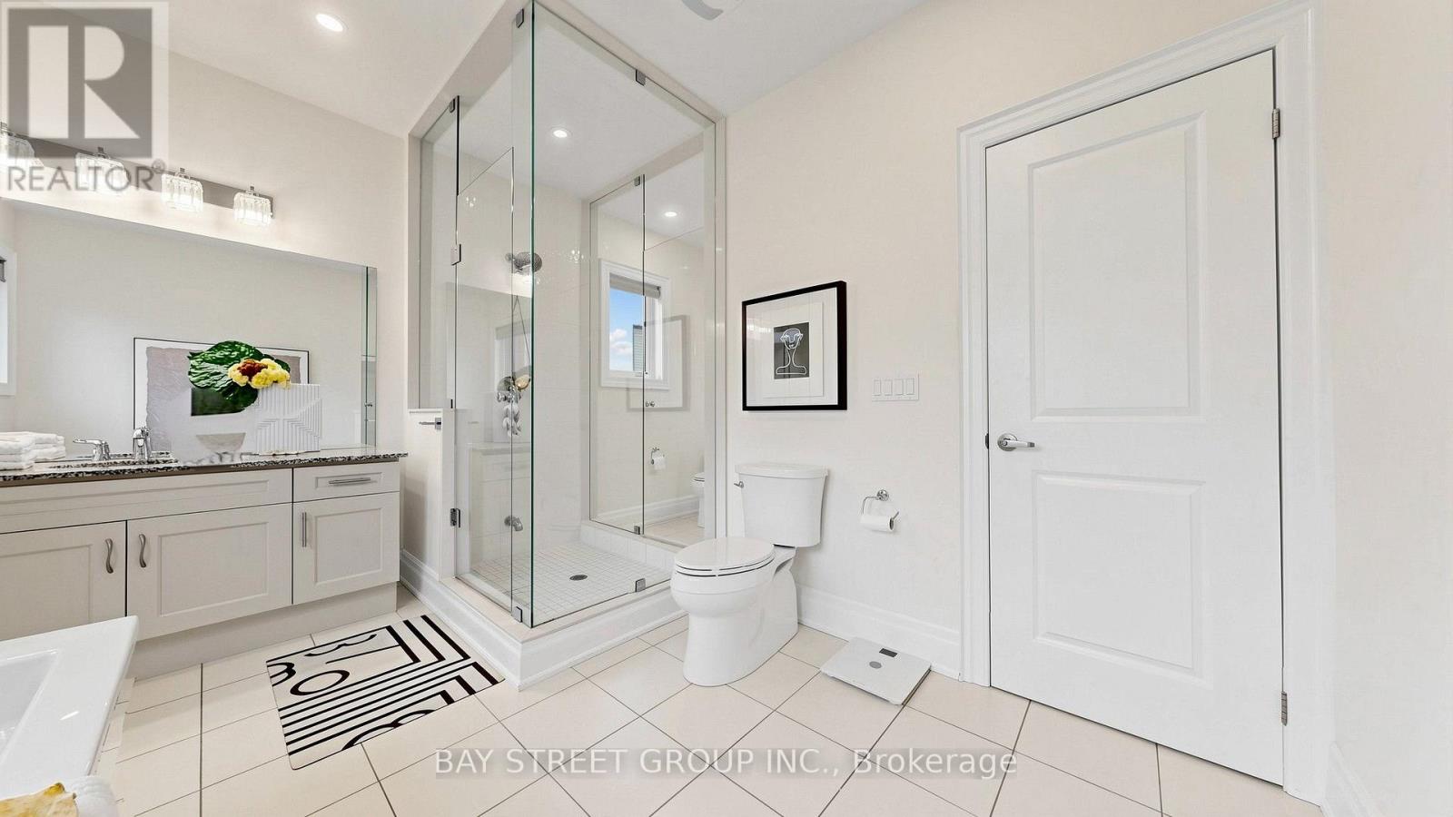 40 Shining Willow Court Property Photo 28