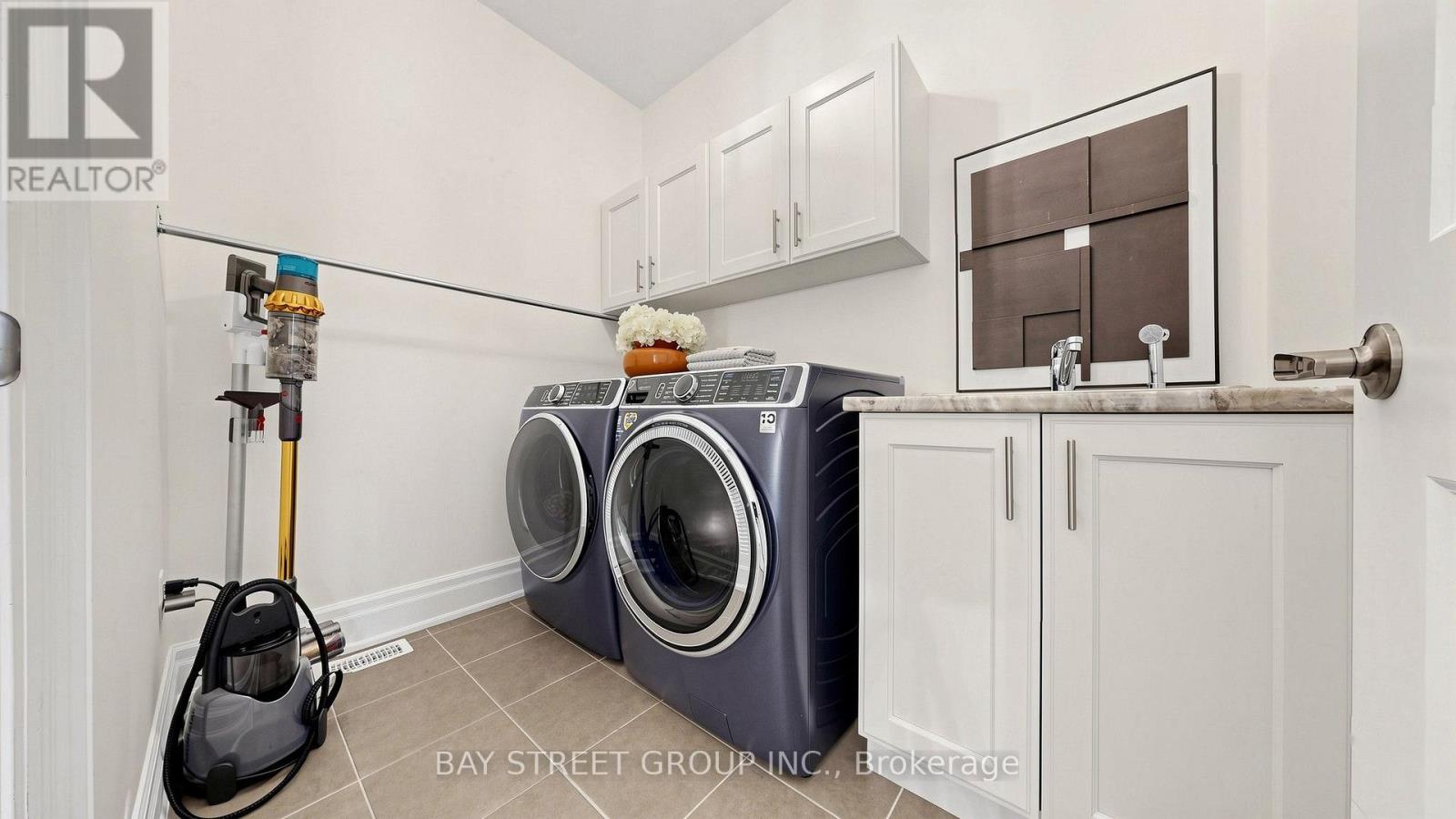 40 Shining Willow Court Property Photo 30