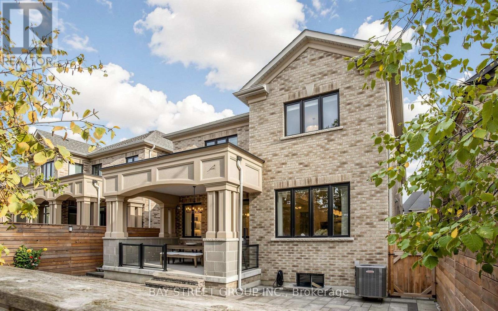 40 Shining Willow Court Property Photo 48
