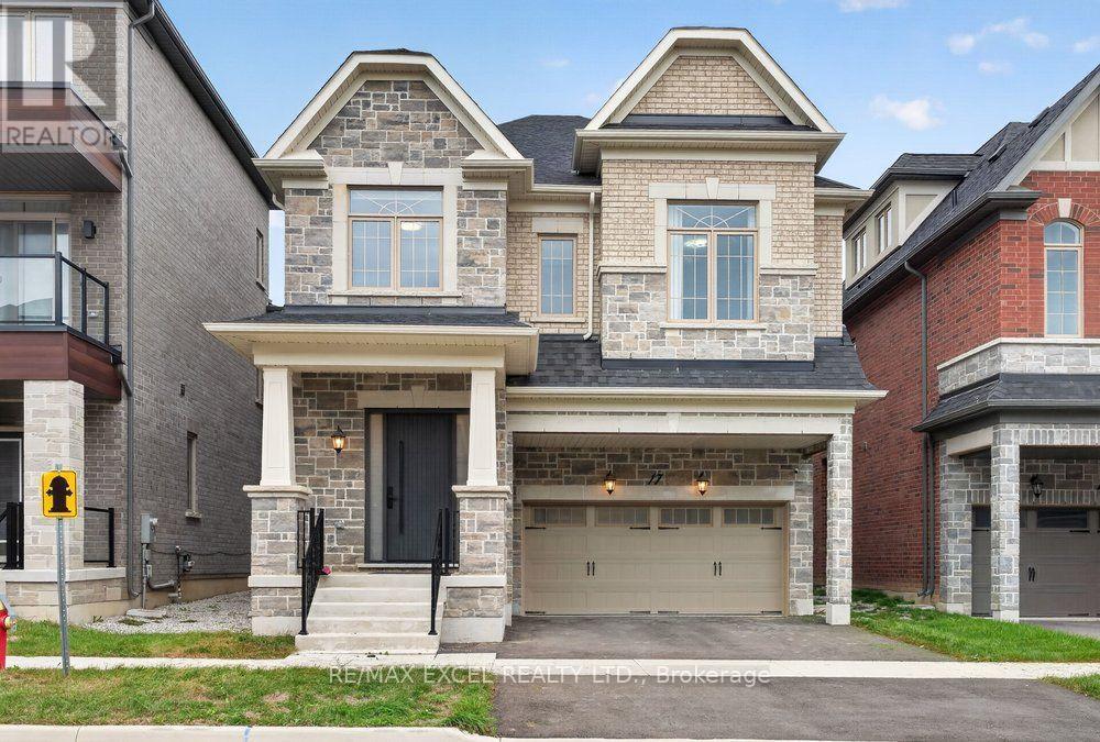 17 Cinquefoil Street Property Photo 4