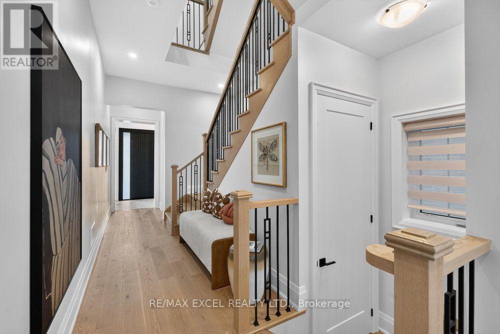 17 Cinquefoil Street Property Photo 8