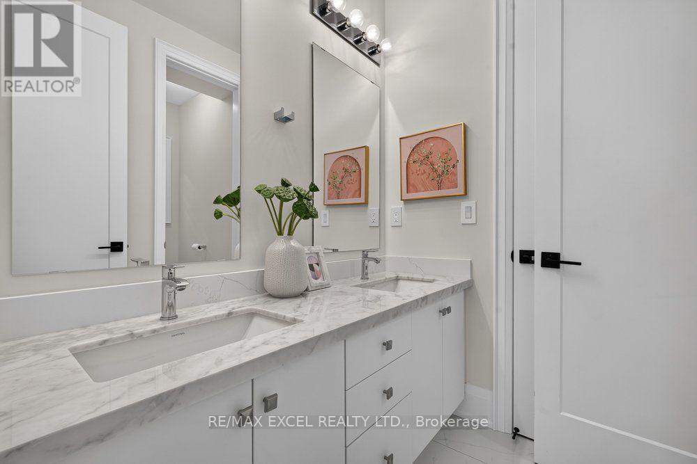 17 Cinquefoil Street Property Photo 45