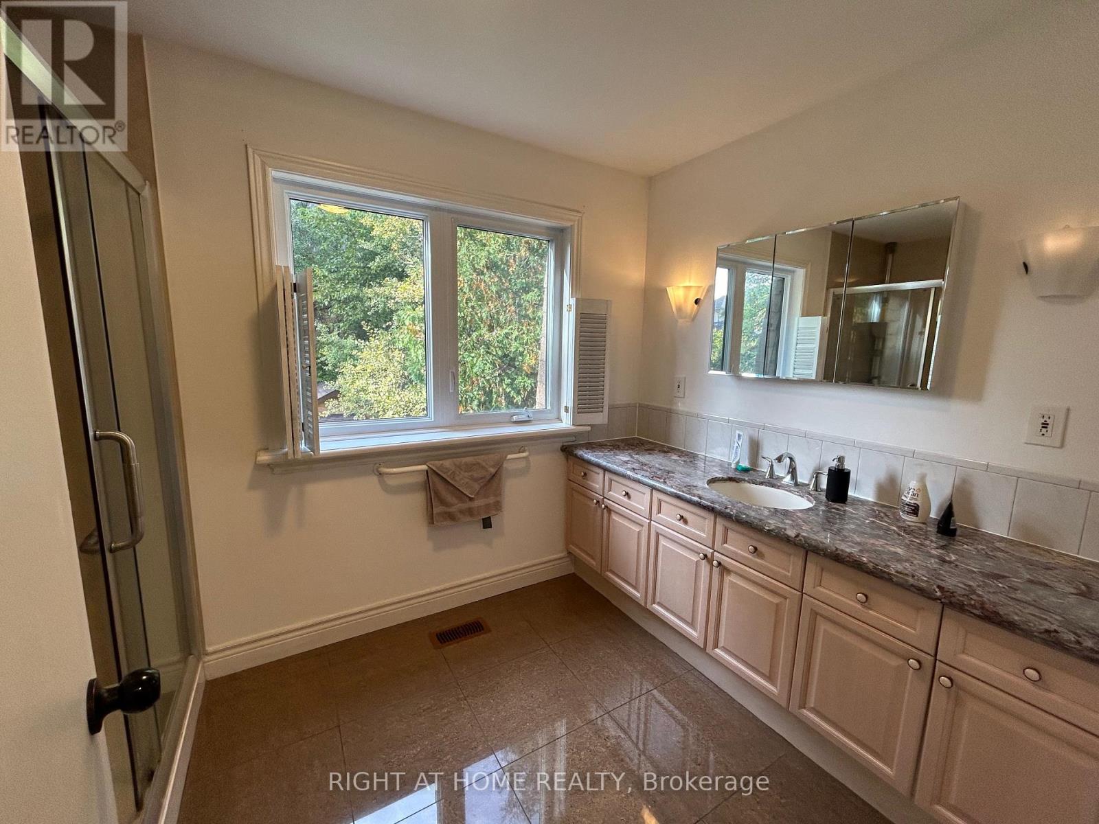 Upper Level - 36 Aurora Heights Drive Property Photo 10