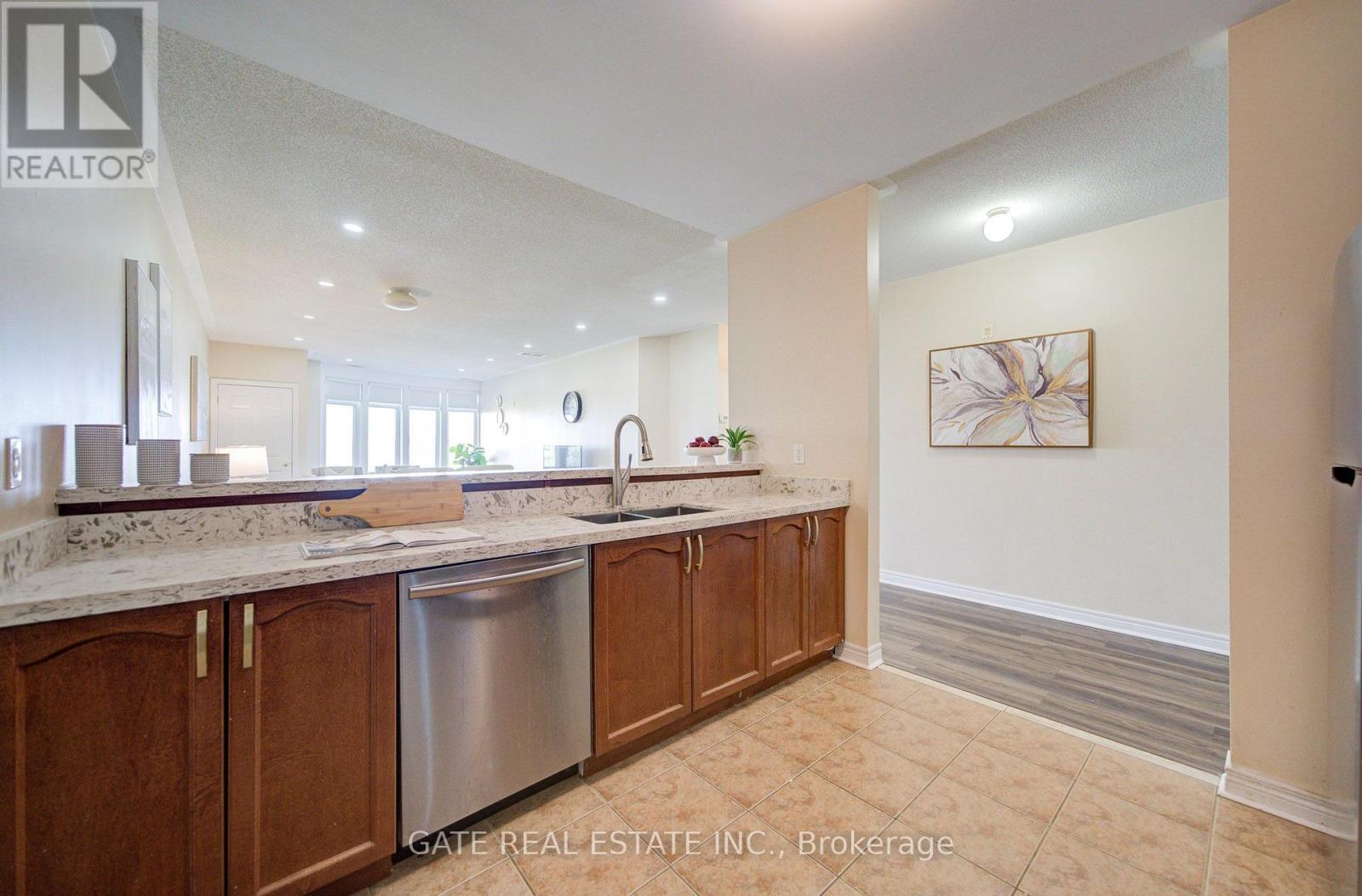 307 - 7340 Markham Road Property Photo 15