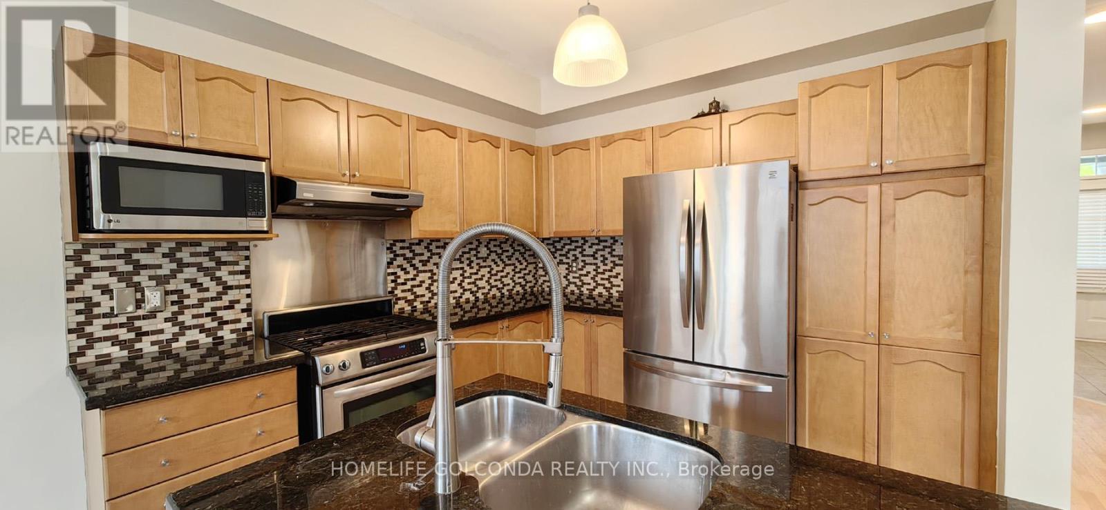32 Cardrew Street Property Photo 9