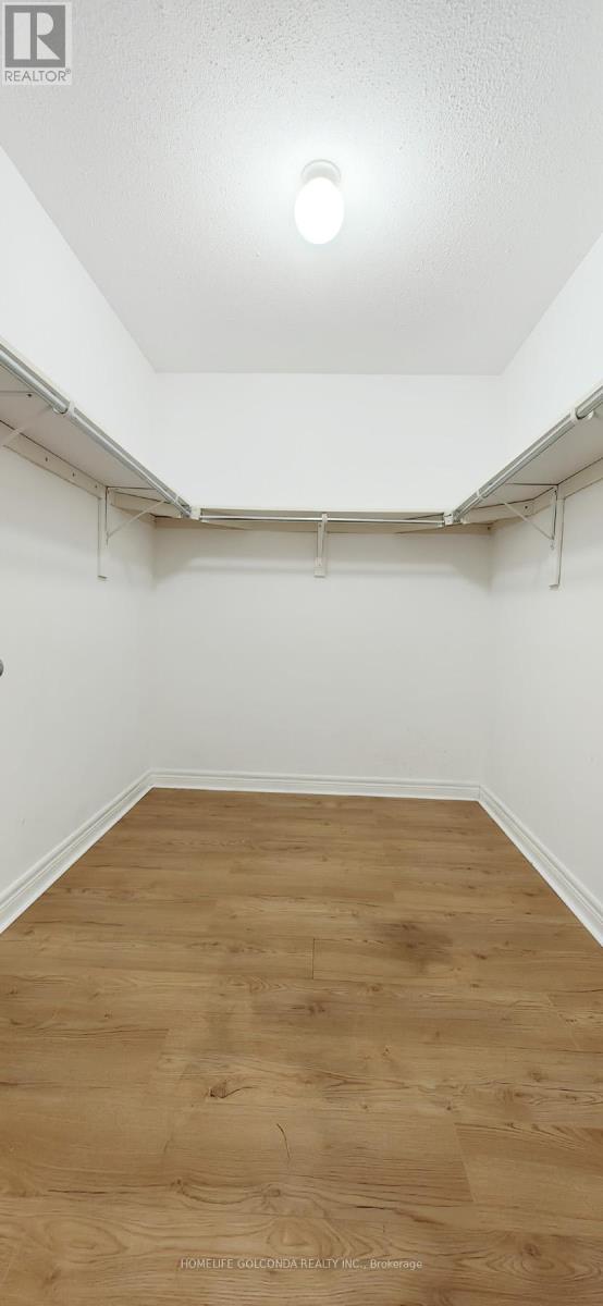 32 Cardrew Street Property Photo 18