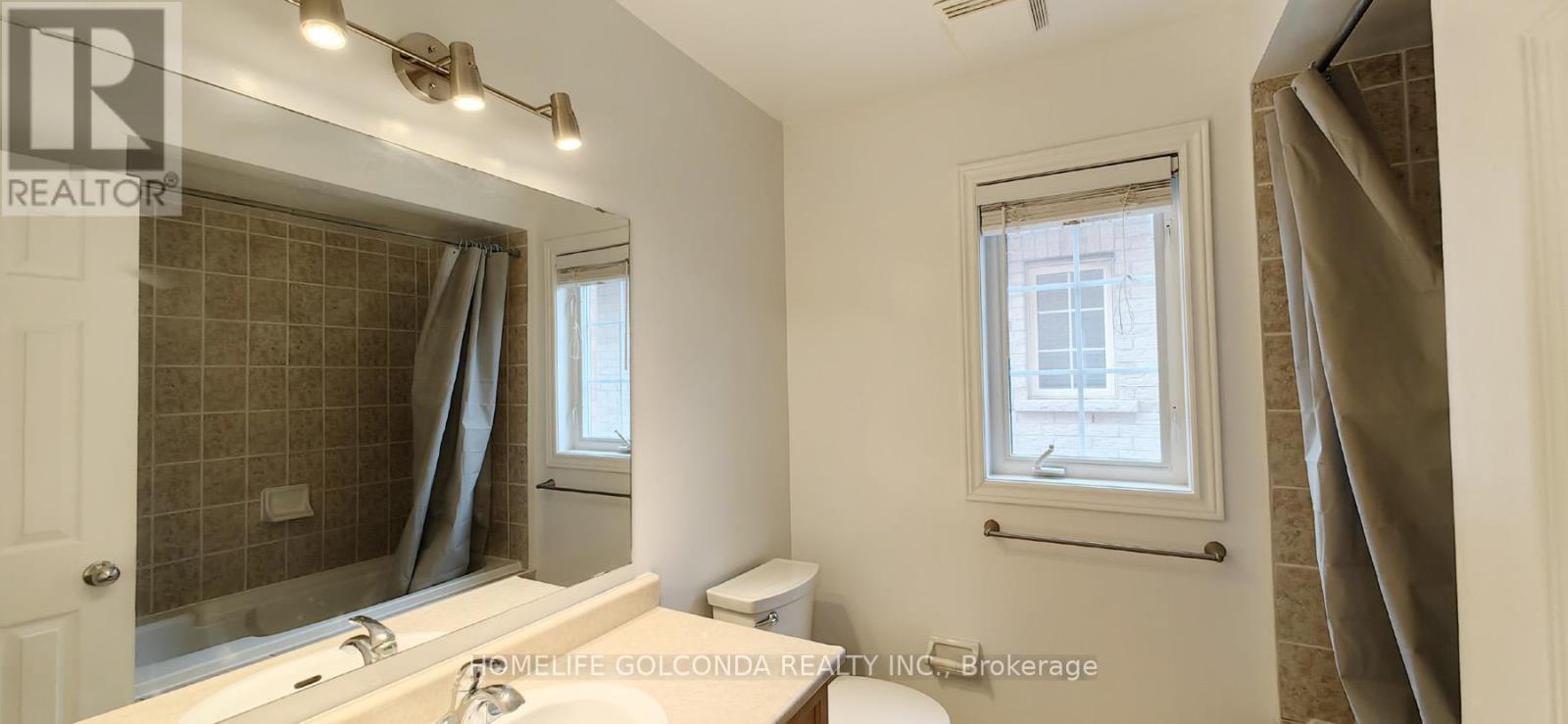32 Cardrew Street Property Photo 26