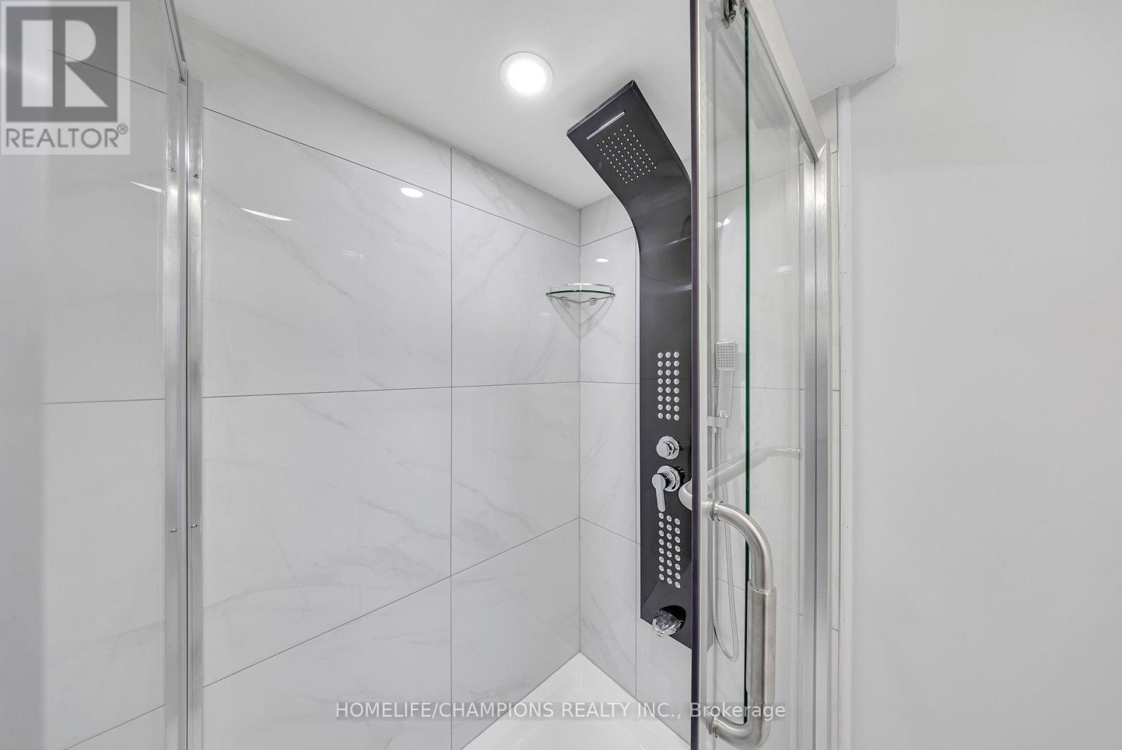 997 Mount Albert Road Property Photo 11