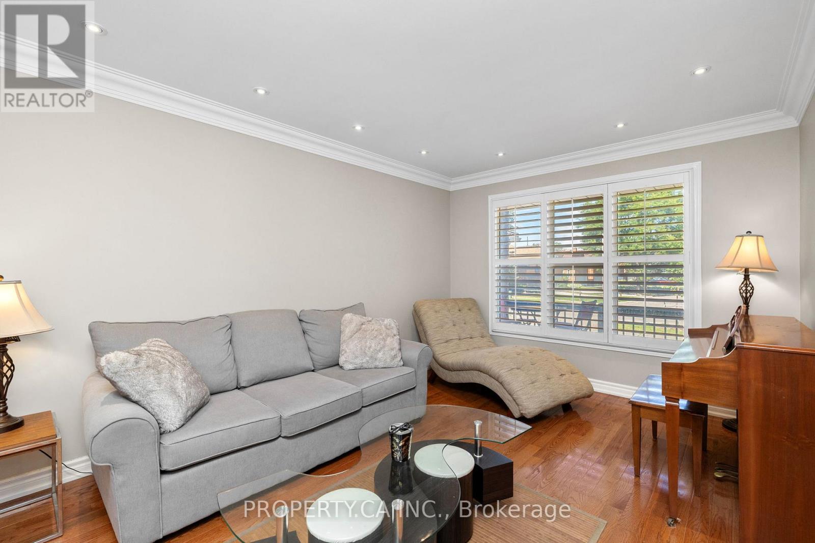 235 Brownridge Drive Property Photo 3