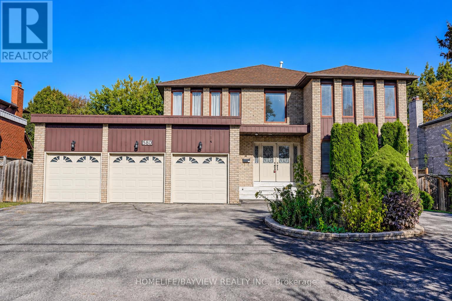580 Elgin Mills Road W Property Photo 1