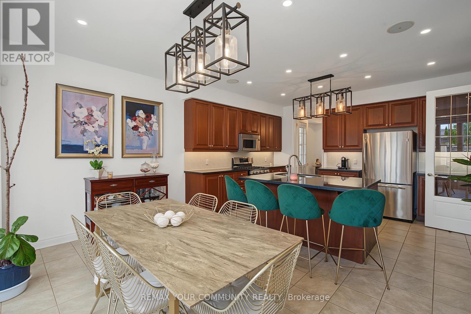 8 Yemina Gate Property Photo 16