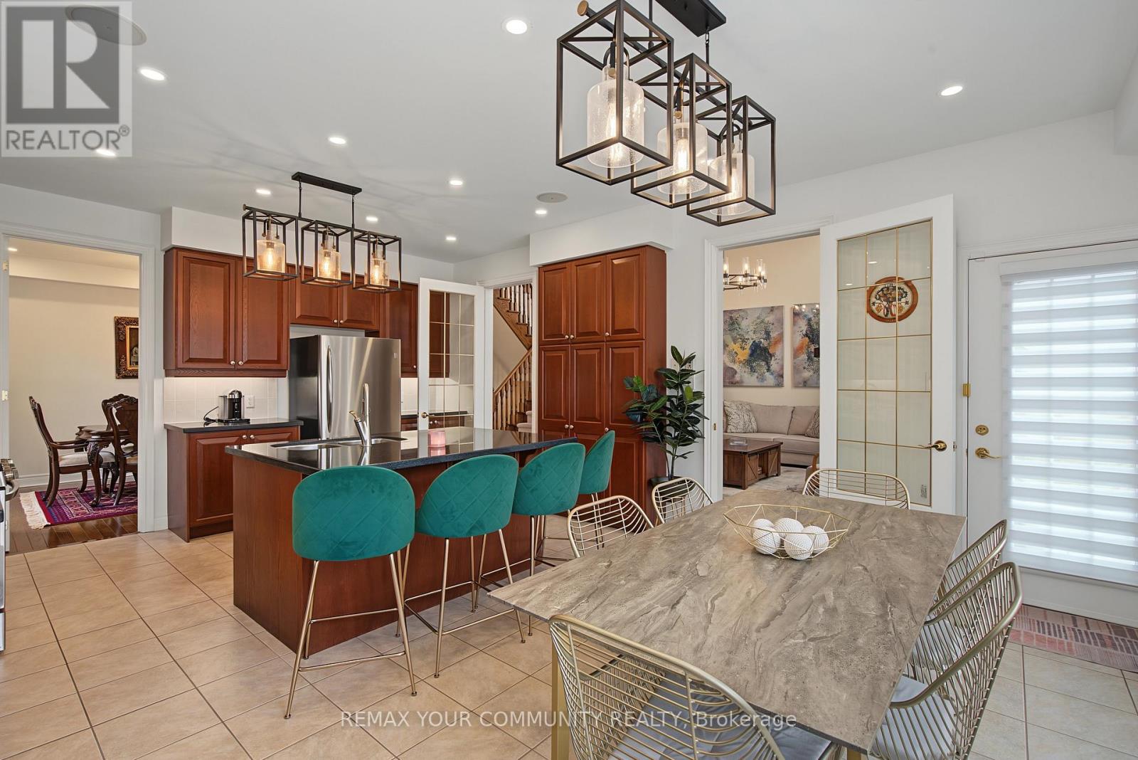 8 Yemina Gate Property Photo 18