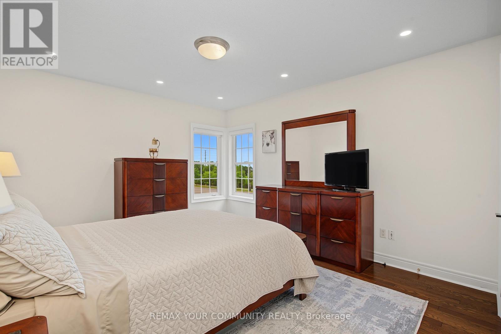 8 Yemina Gate Property Photo 34