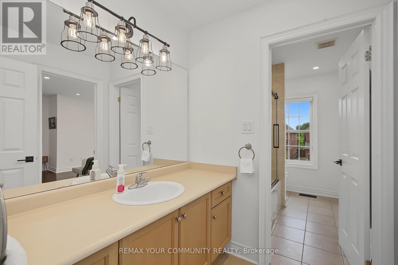 8 Yemina Gate Property Photo 35