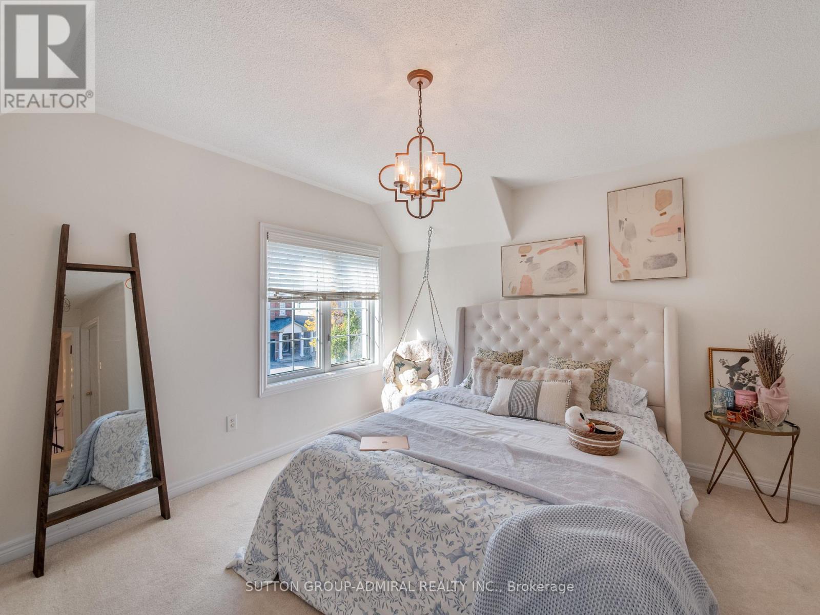 87 Rivington Avenue Property Photo 39
