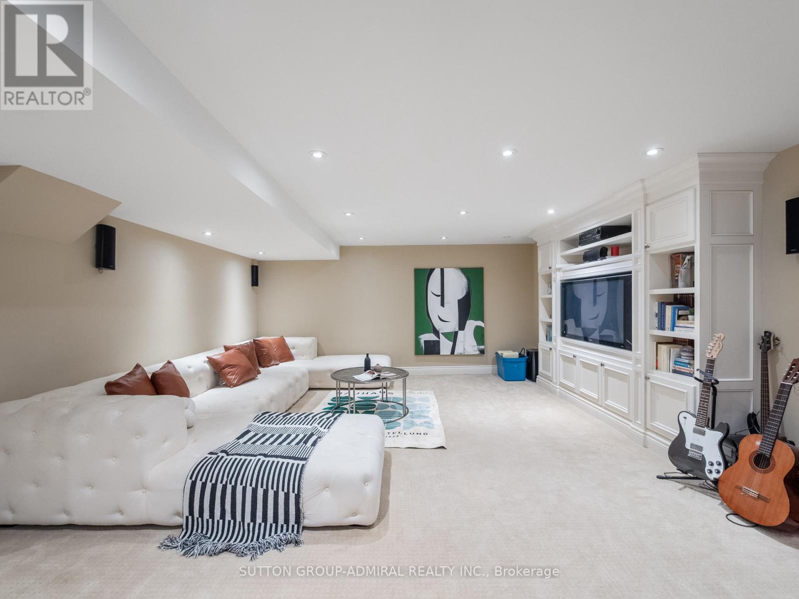 87 Rivington Avenue Property Photo 43