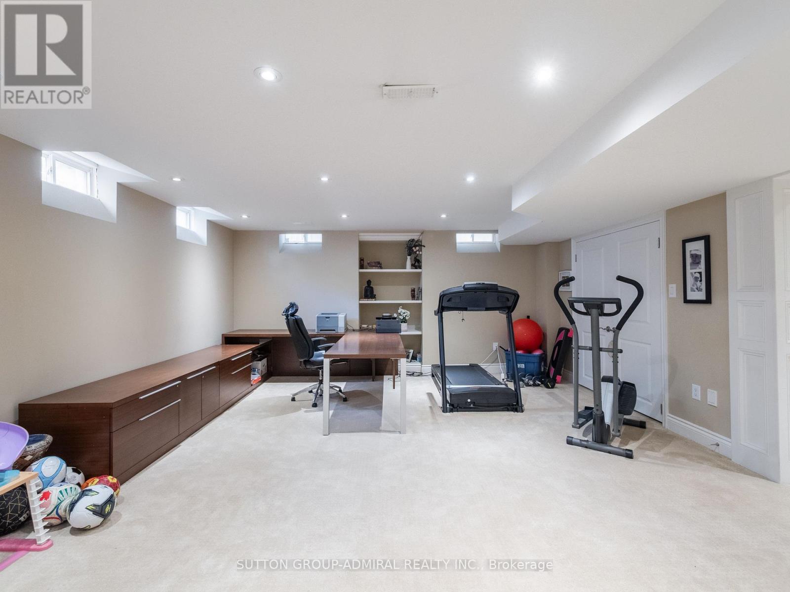87 Rivington Avenue Property Photo 46