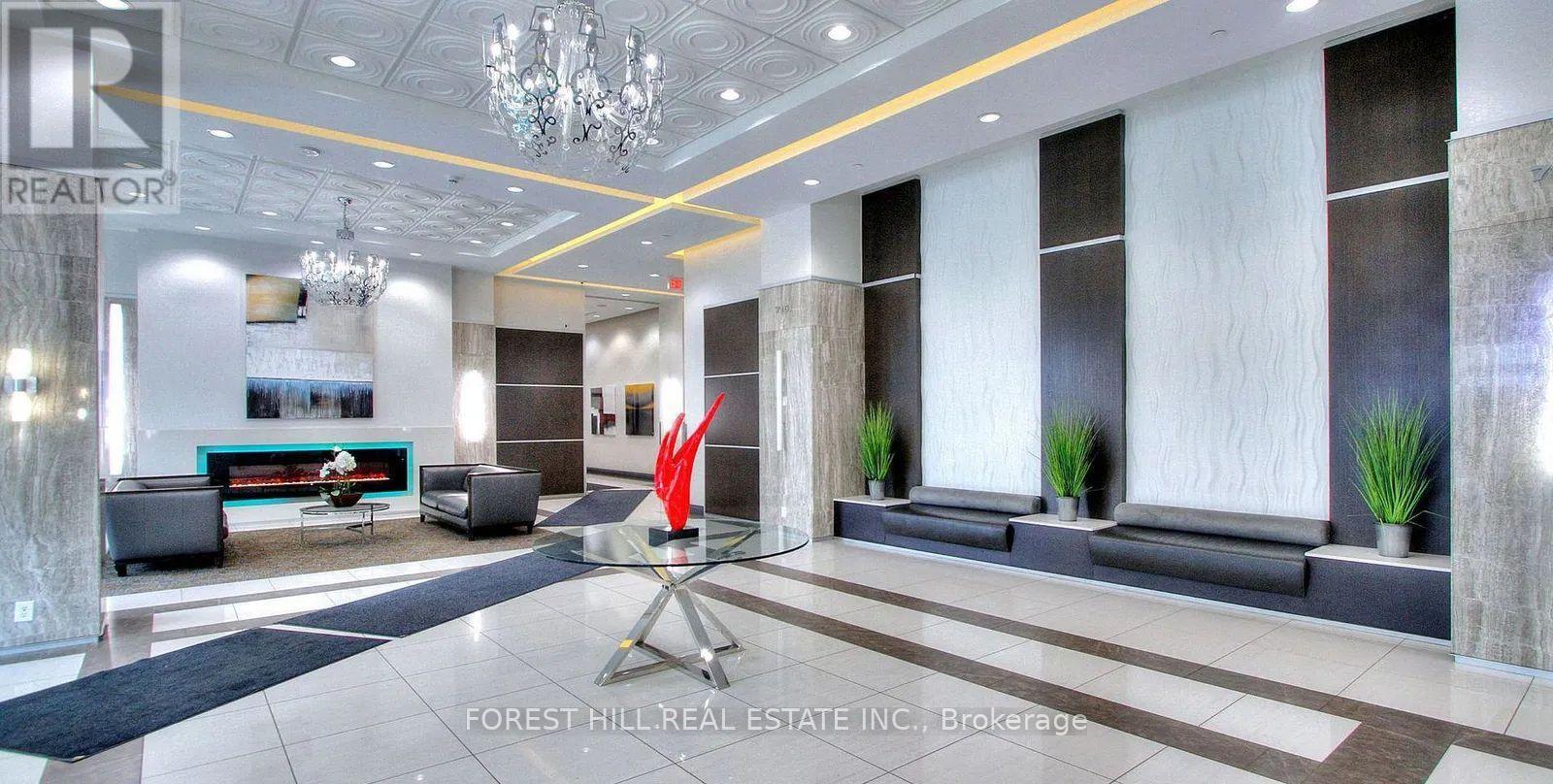 621 - 7161 Yonge Street Property Photo 13