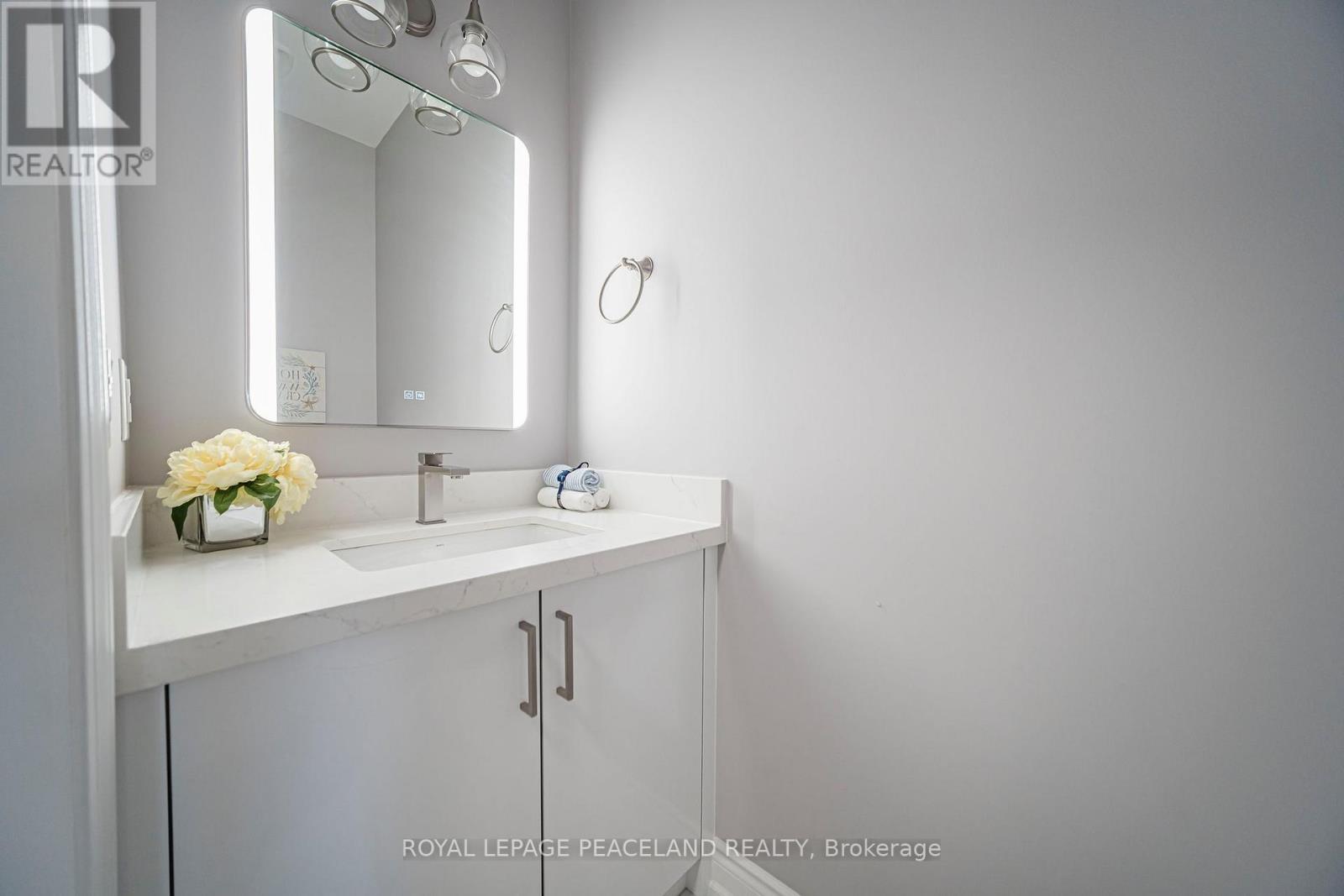129 Lacewood Drive Property Photo 7