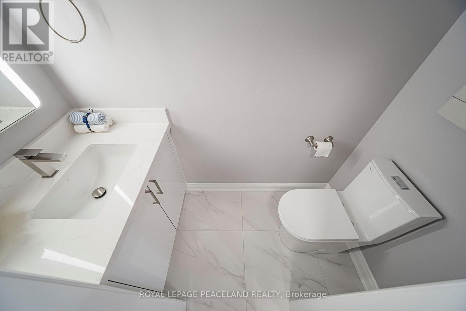 129 Lacewood Drive Property Photo 8