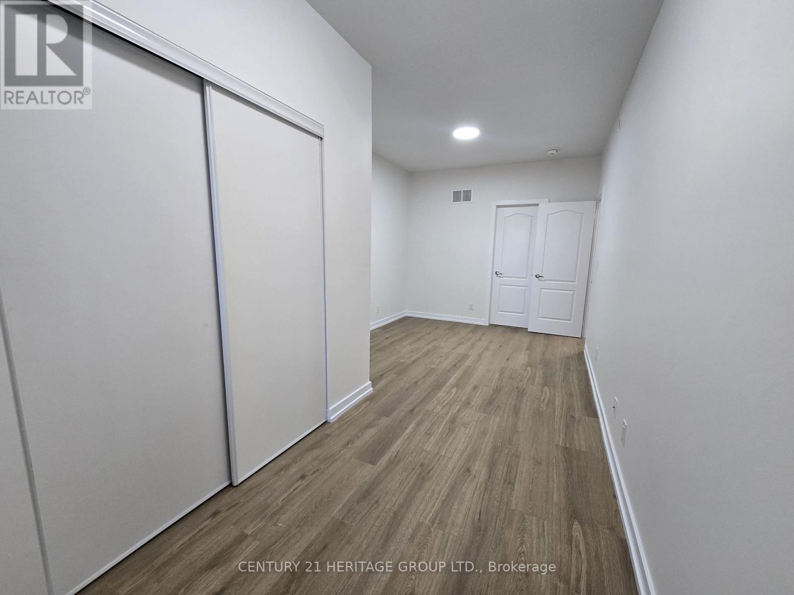 309 - 20 Dunsheath Way Property Photo 16