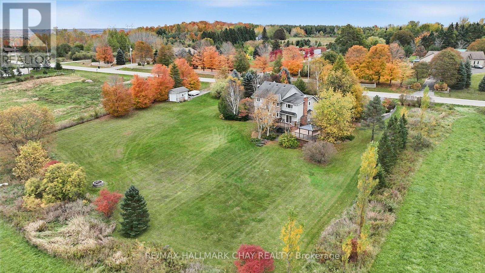 5424 3rd Line Property Photo 5