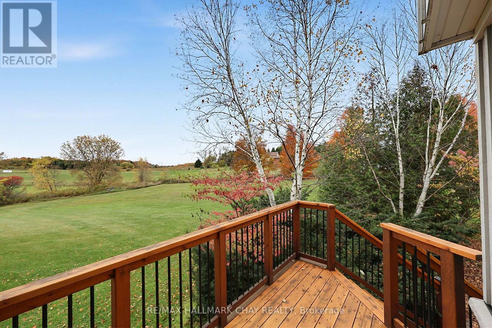 5424 3rd Line Property Photo 15