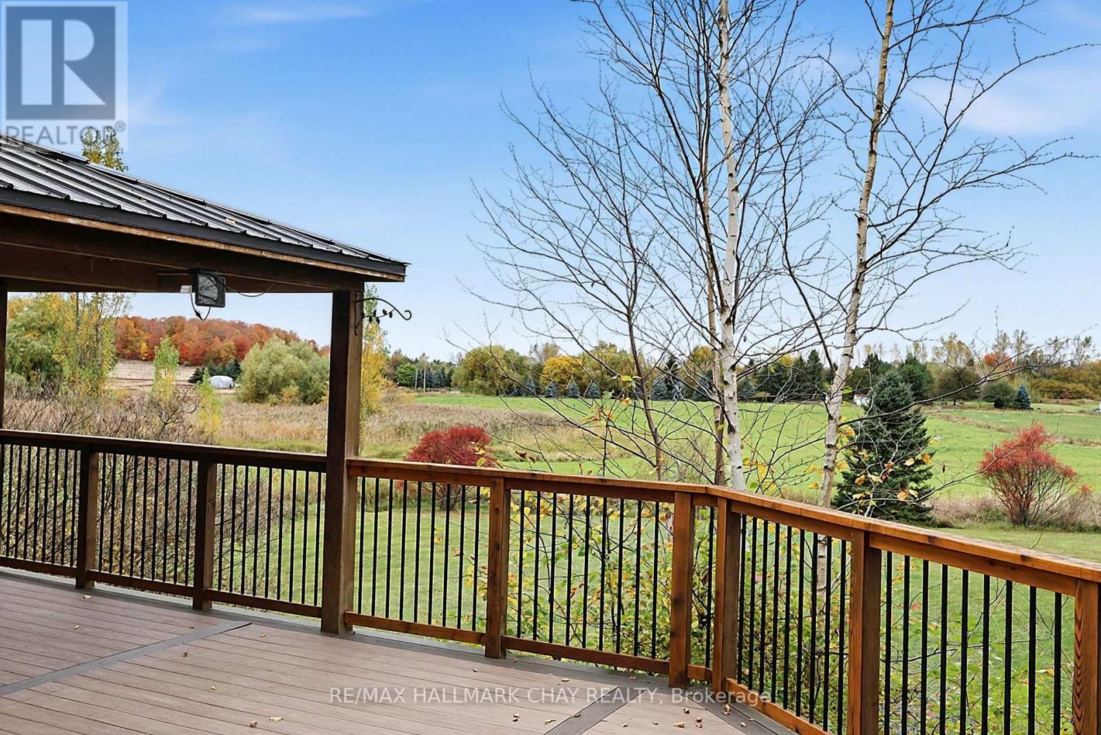 5424 3rd Line Property Photo 26