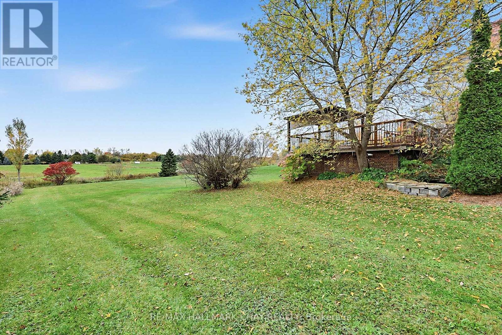 5424 3rd Line Property Photo 40