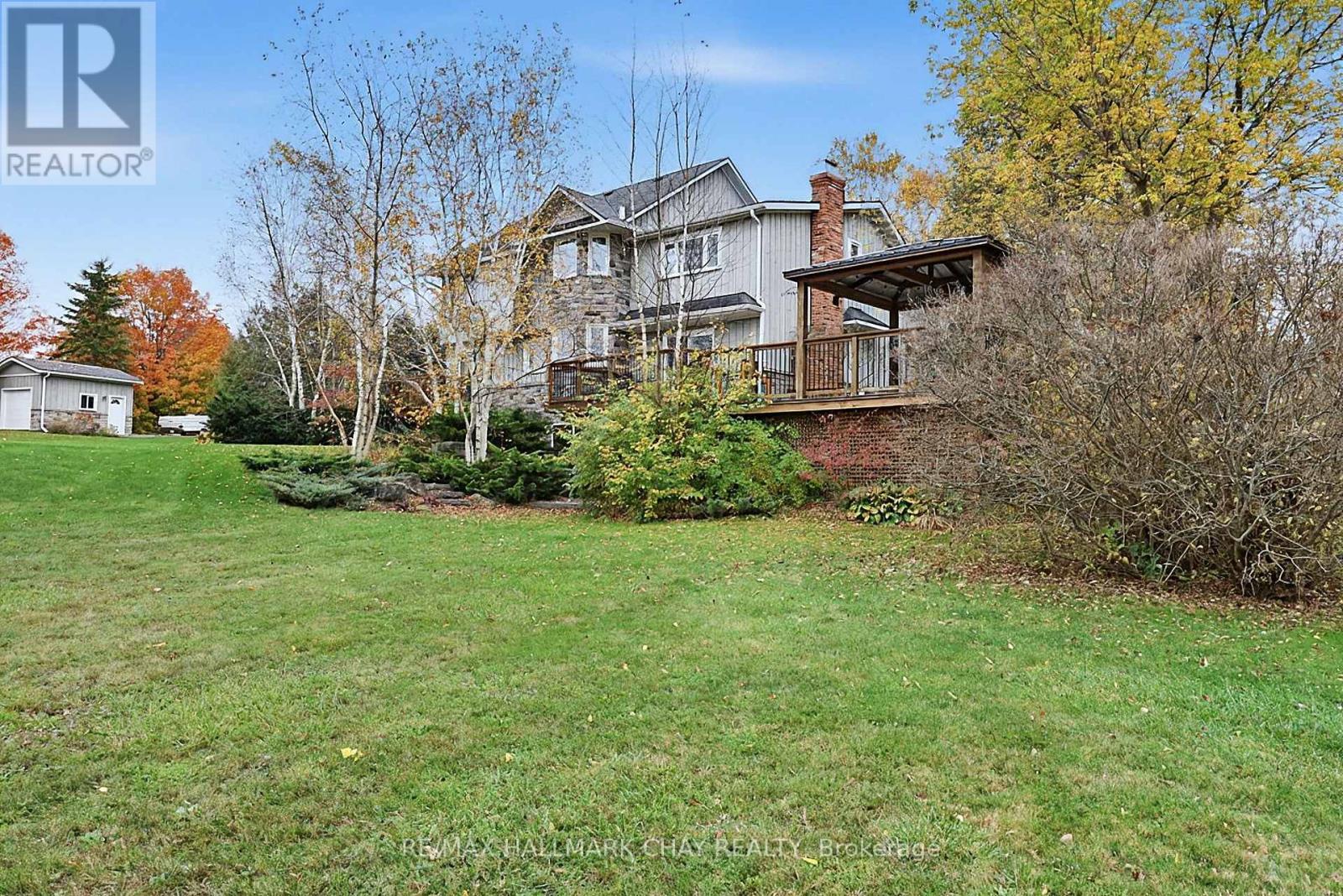 5424 3rd Line Property Photo 41