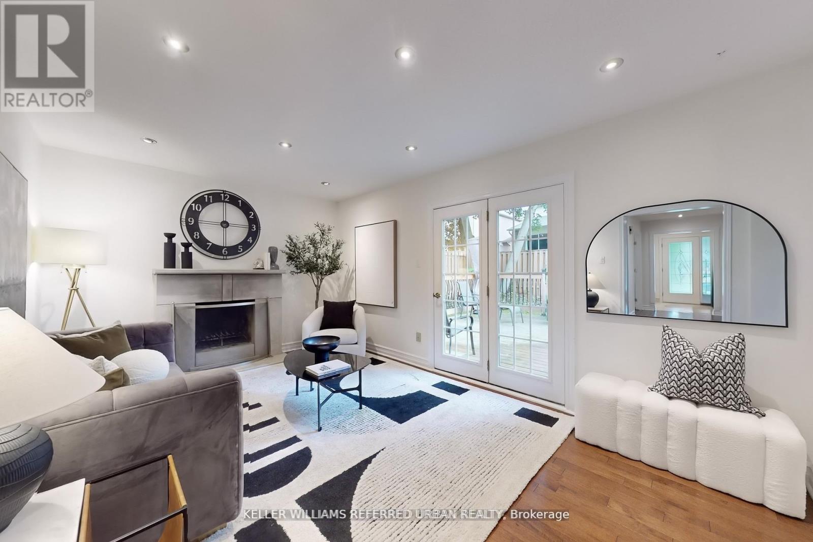 158 Walton Drive Property Photo 3