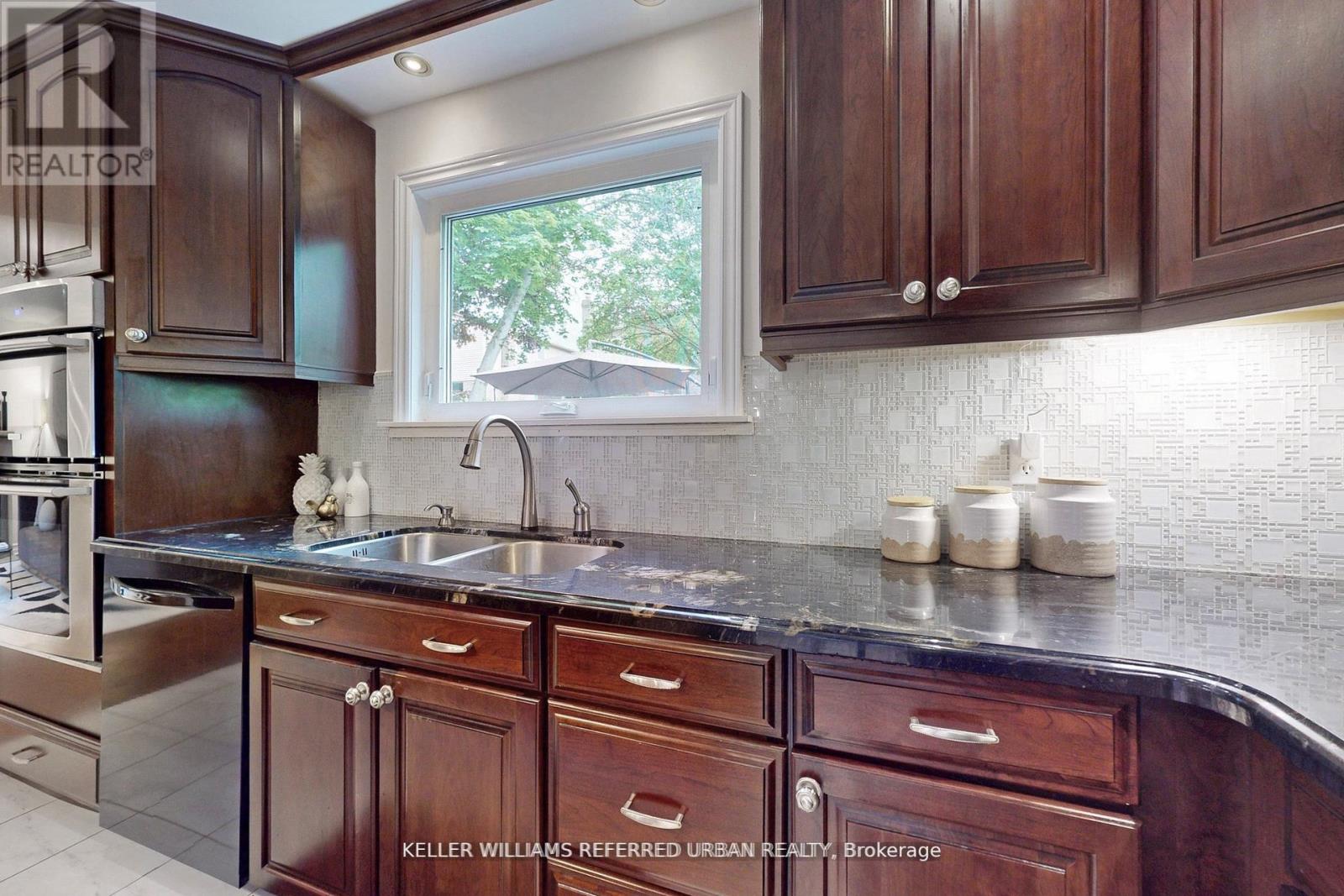 158 Walton Drive Property Photo 10