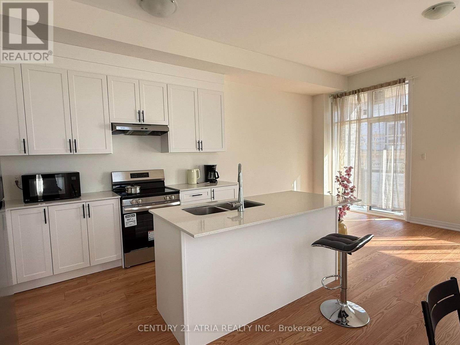1521 19th Avenue Property Photo 7