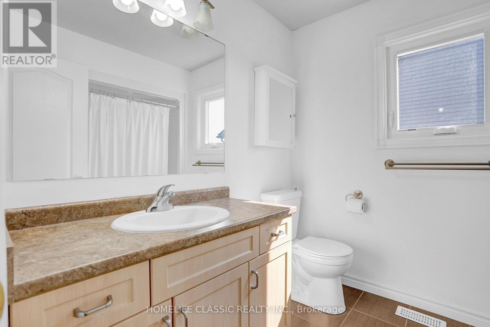 5 Irwin Crescent Property Photo 23