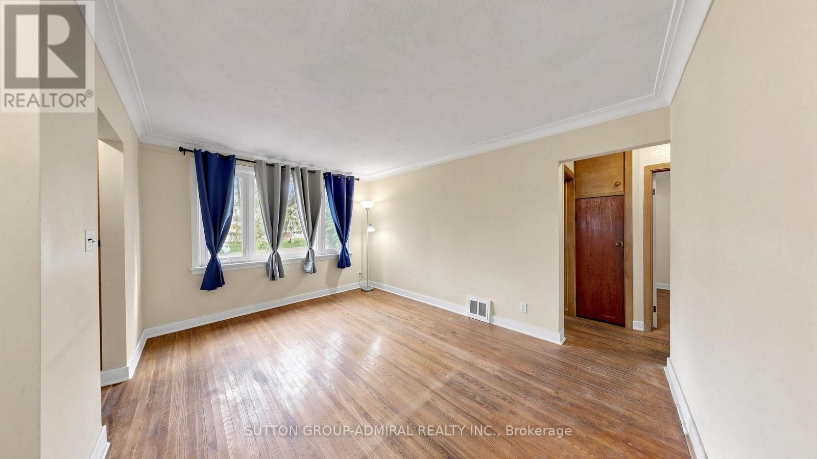 10 Highland Park Boulevard Property Photo 12