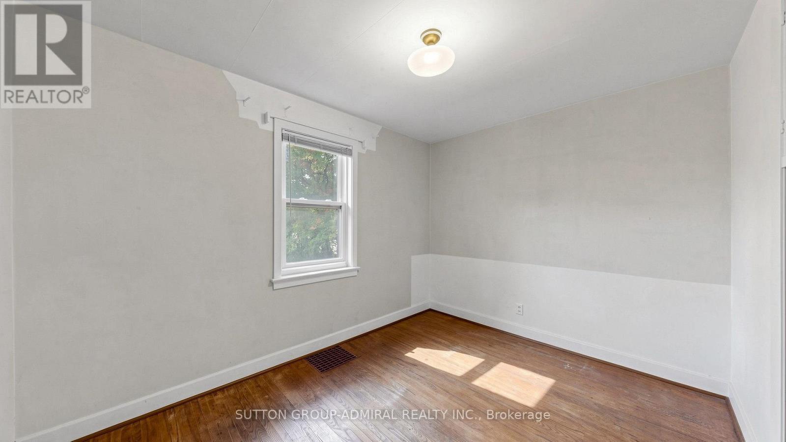 10 Highland Park Boulevard Property Photo 19