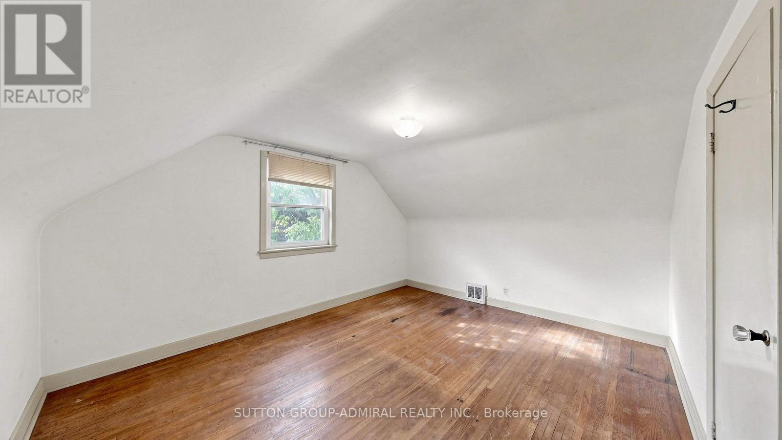 10 Highland Park Boulevard Property Photo 27