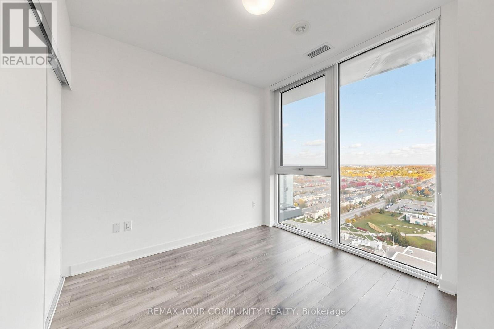 2106 - 105 Oneida Crescent Property Photo 19