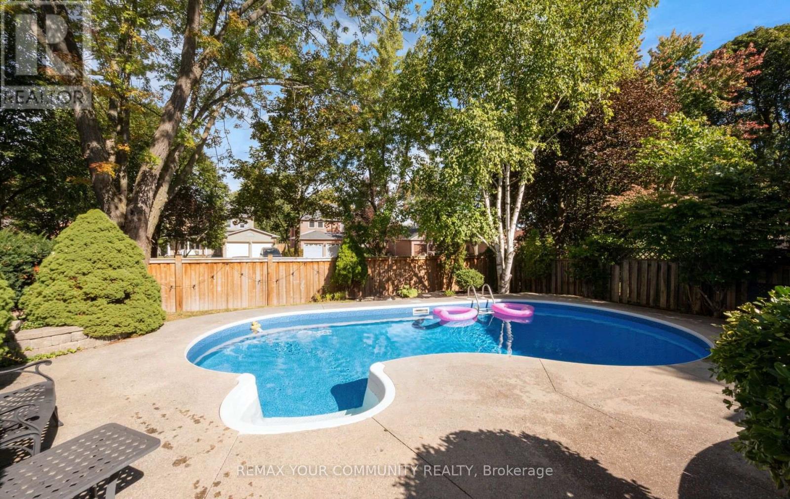 25 Albery Crescent Property Photo 2