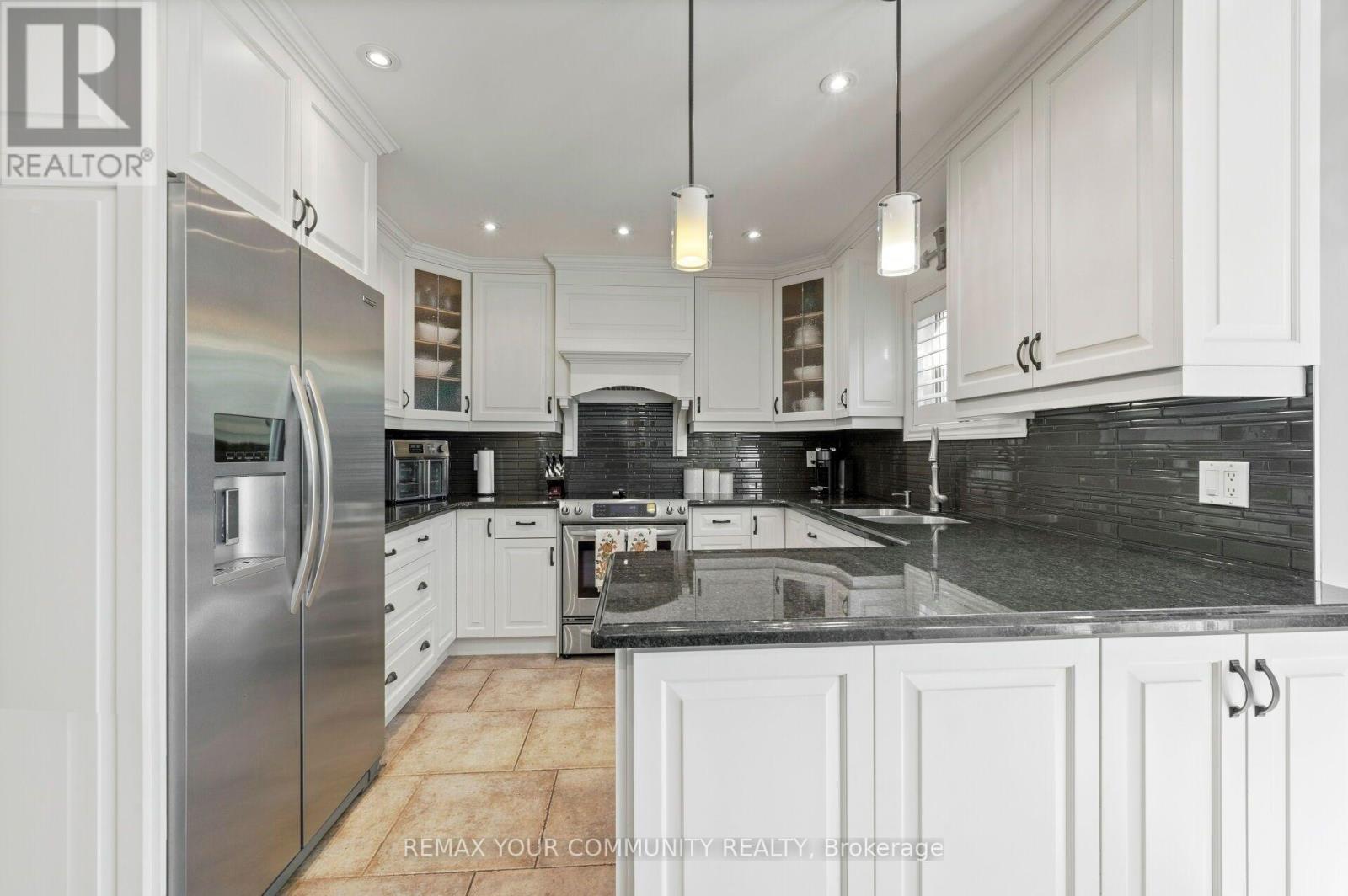 25 Albery Crescent Property Photo 8