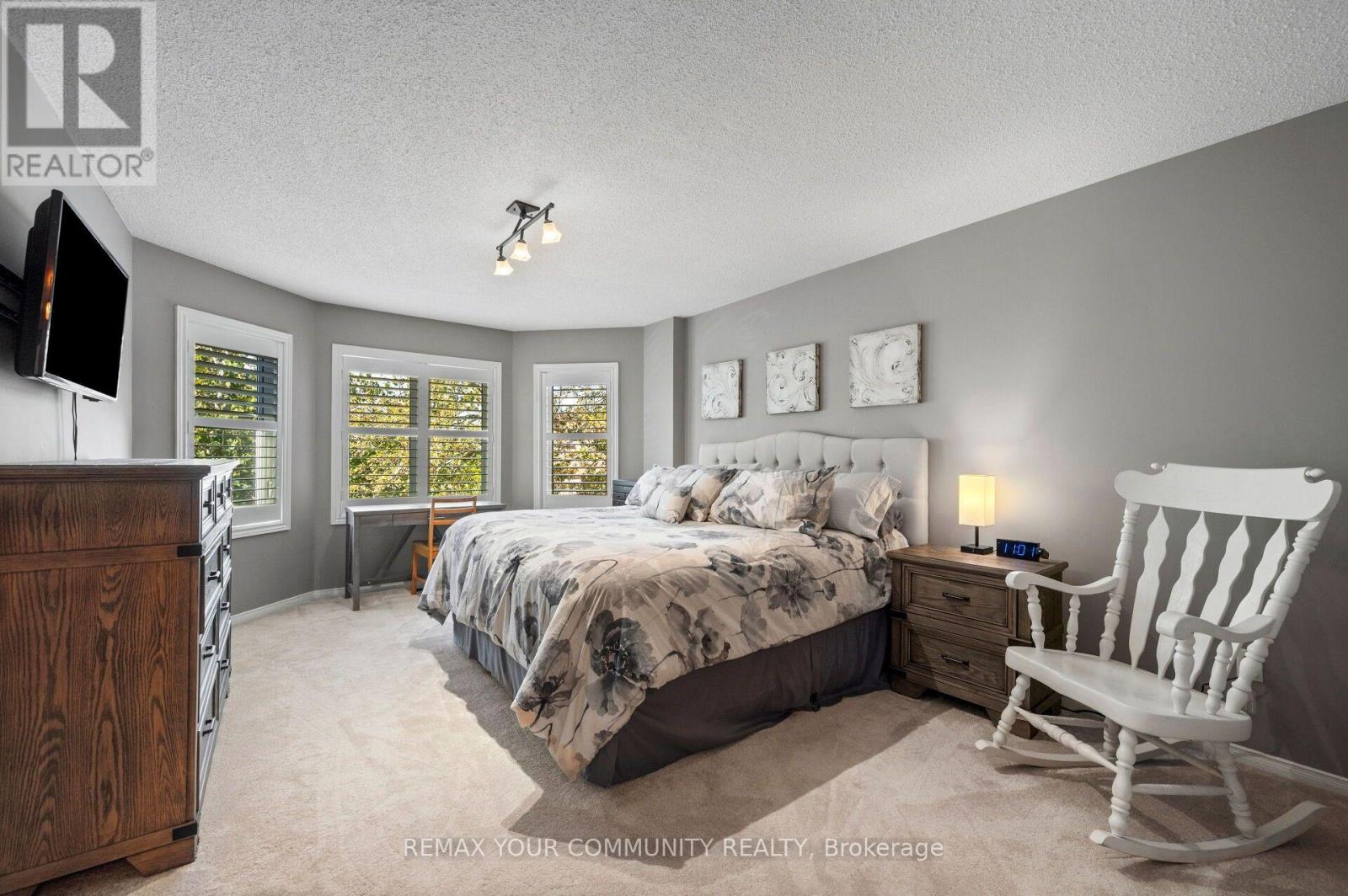 25 Albery Crescent Property Photo 17