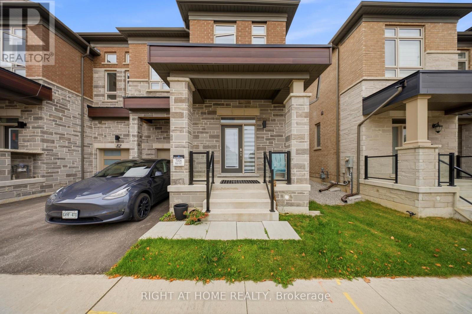 80 Tempel Street Property Photo 1