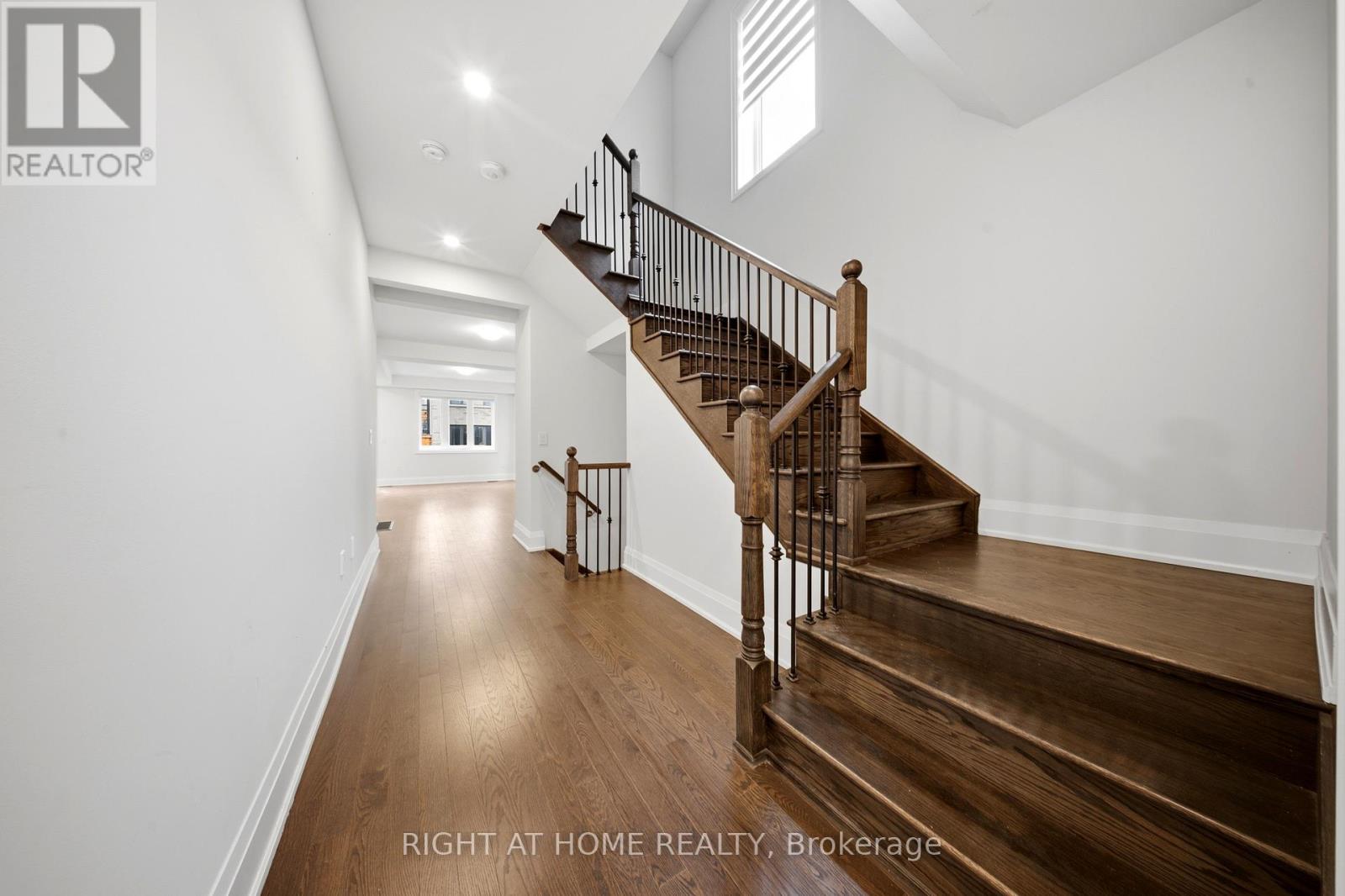 80 Tempel Street Property Photo 6