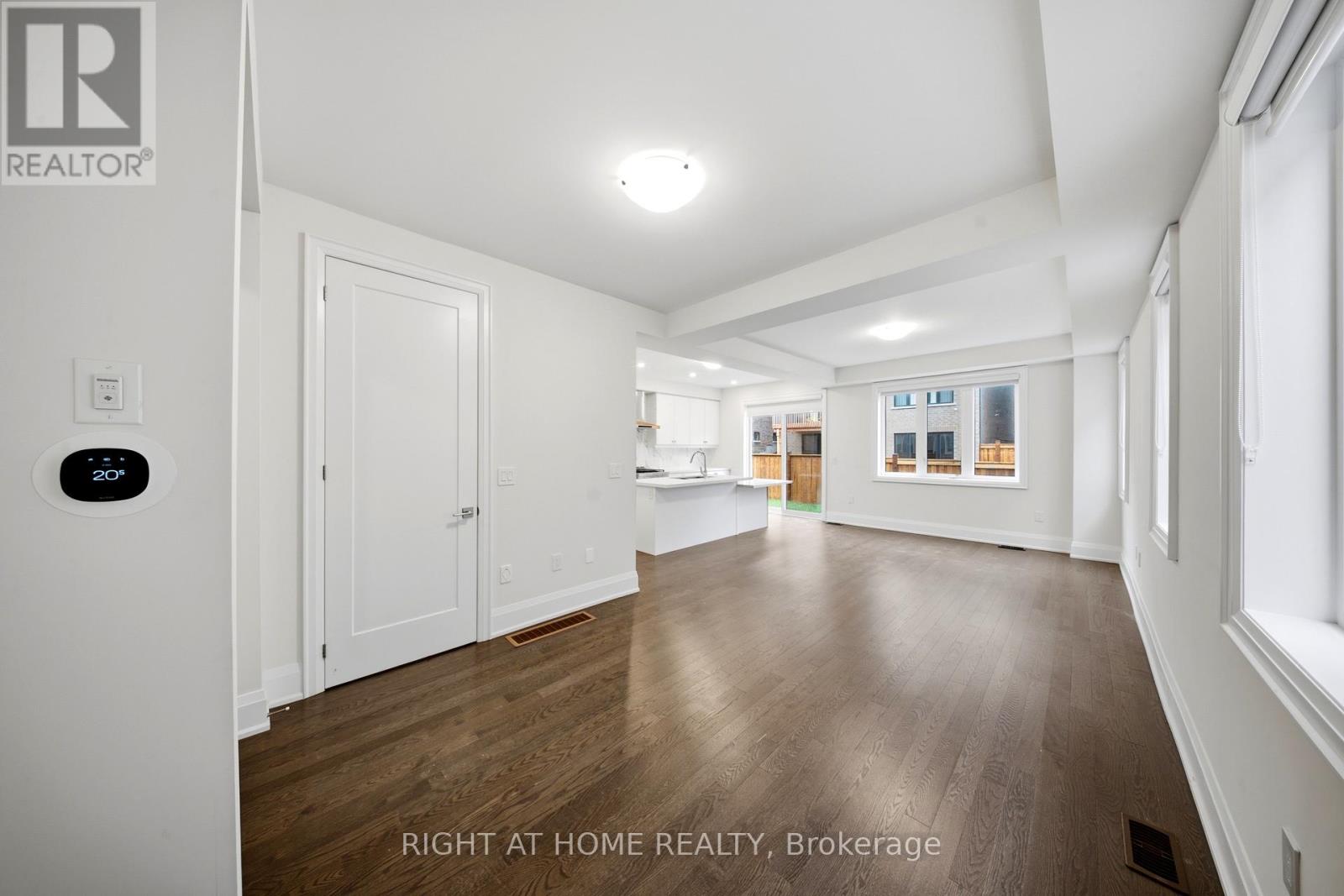 80 Tempel Street Property Photo 9