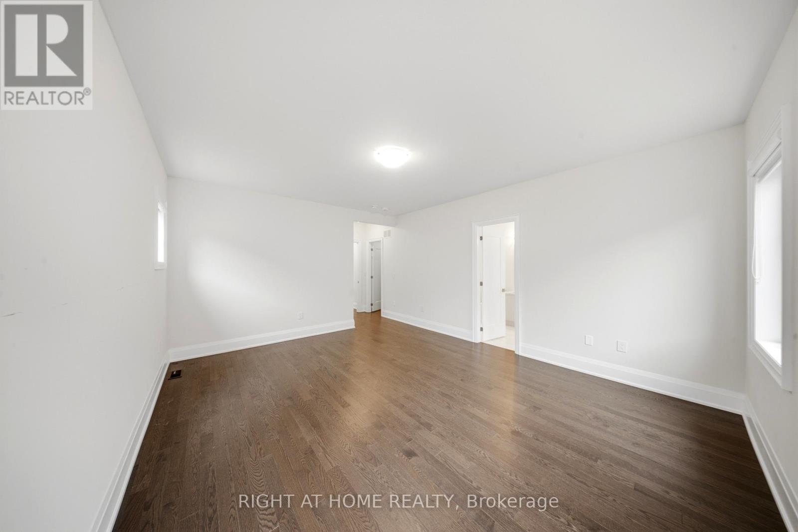80 Tempel Street Property Photo 18