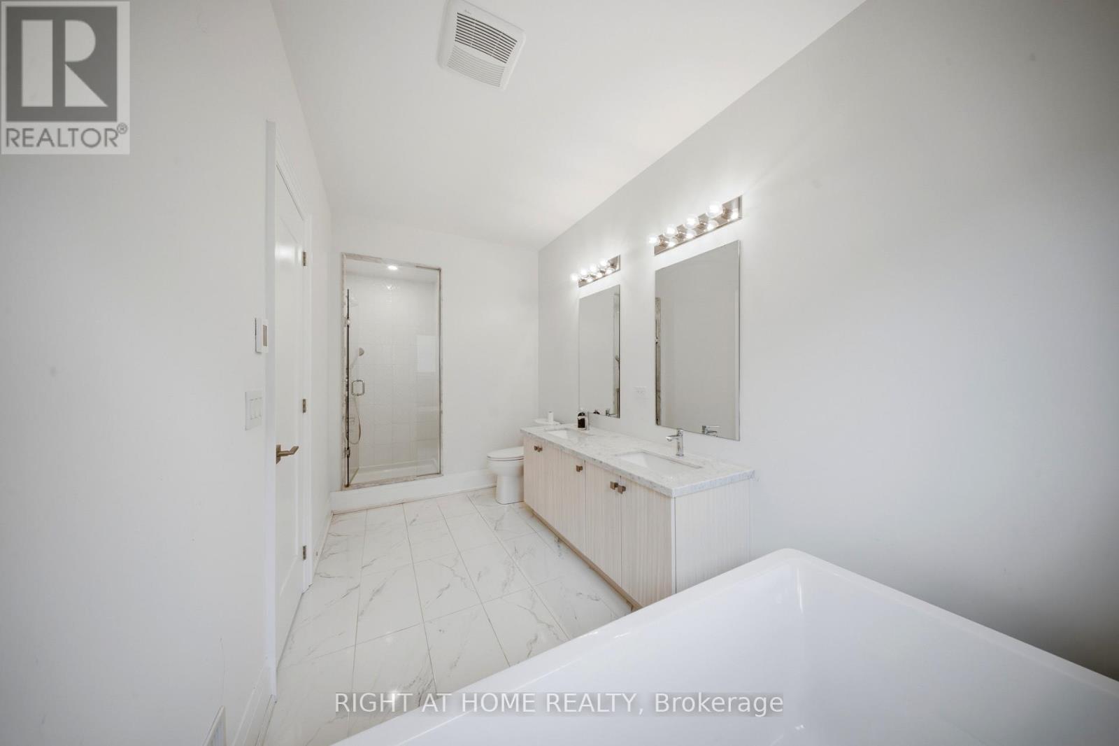 80 Tempel Street Property Photo 20